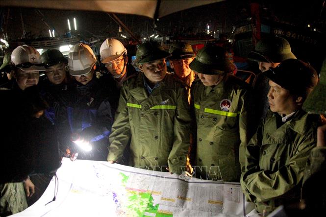 Đoàn công tác Ban Chỉ đạo Trung ương về phòng, chống thiên tai kiểm tra công tác ứng phó bão số 13 tại Quảng Bình